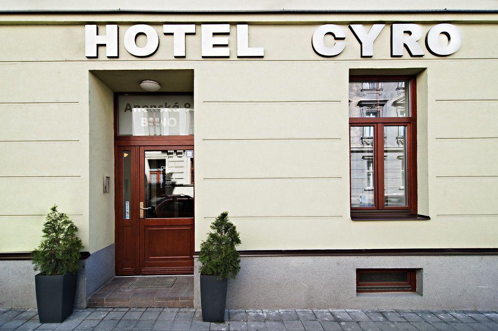 Hotel Cyro Brno Esterno foto
